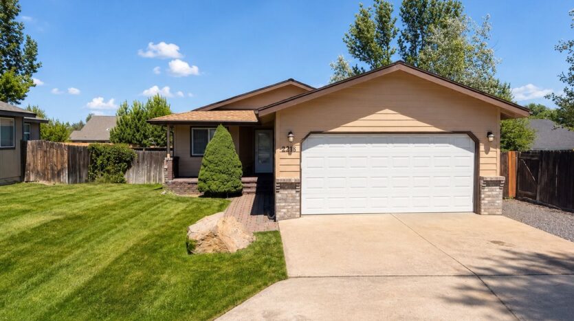 2218 NE Carrie Lane - Bend - Oregon - 3 bed, 2 bath rental property