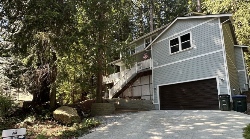 23 Spring Rd - Bellingham - Washington - 4 bed, 3 bath rental property