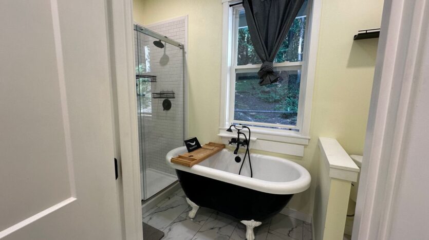 23 Spring Rd - Bellingham - Washington - 4 bed, 3 bath rental property