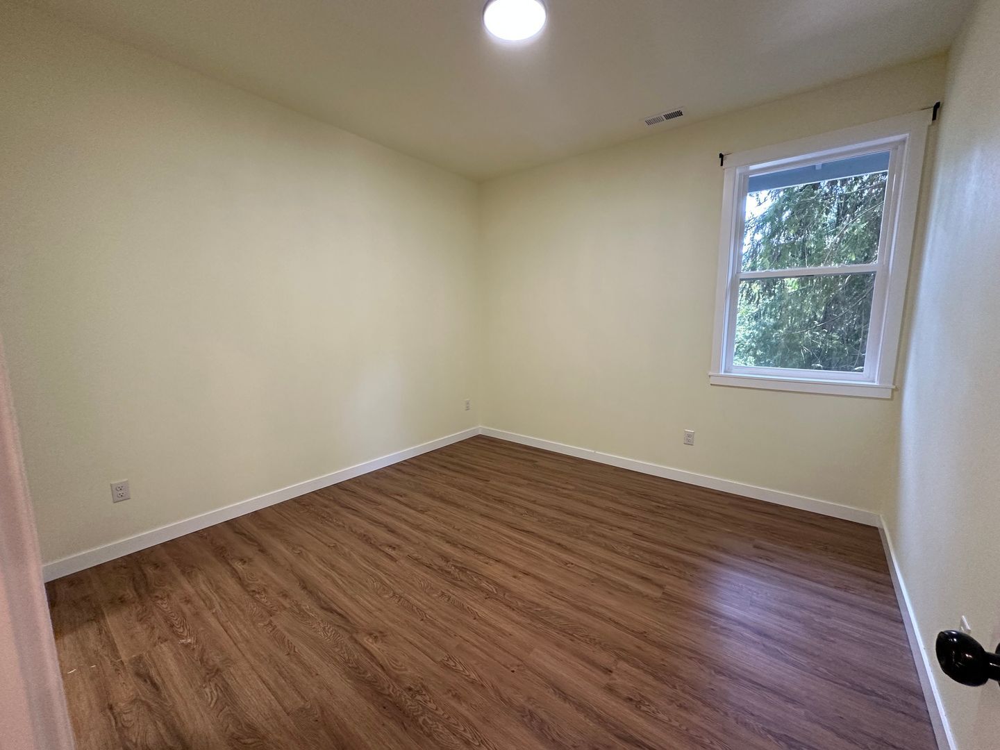 23 Spring Rd - Bellingham - Washington - 4 bed, 3 bath rental property