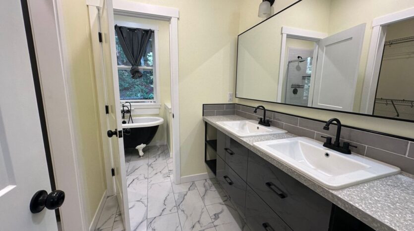 23 Spring Rd - Bellingham - Washington - 4 bed, 3 bath rental property