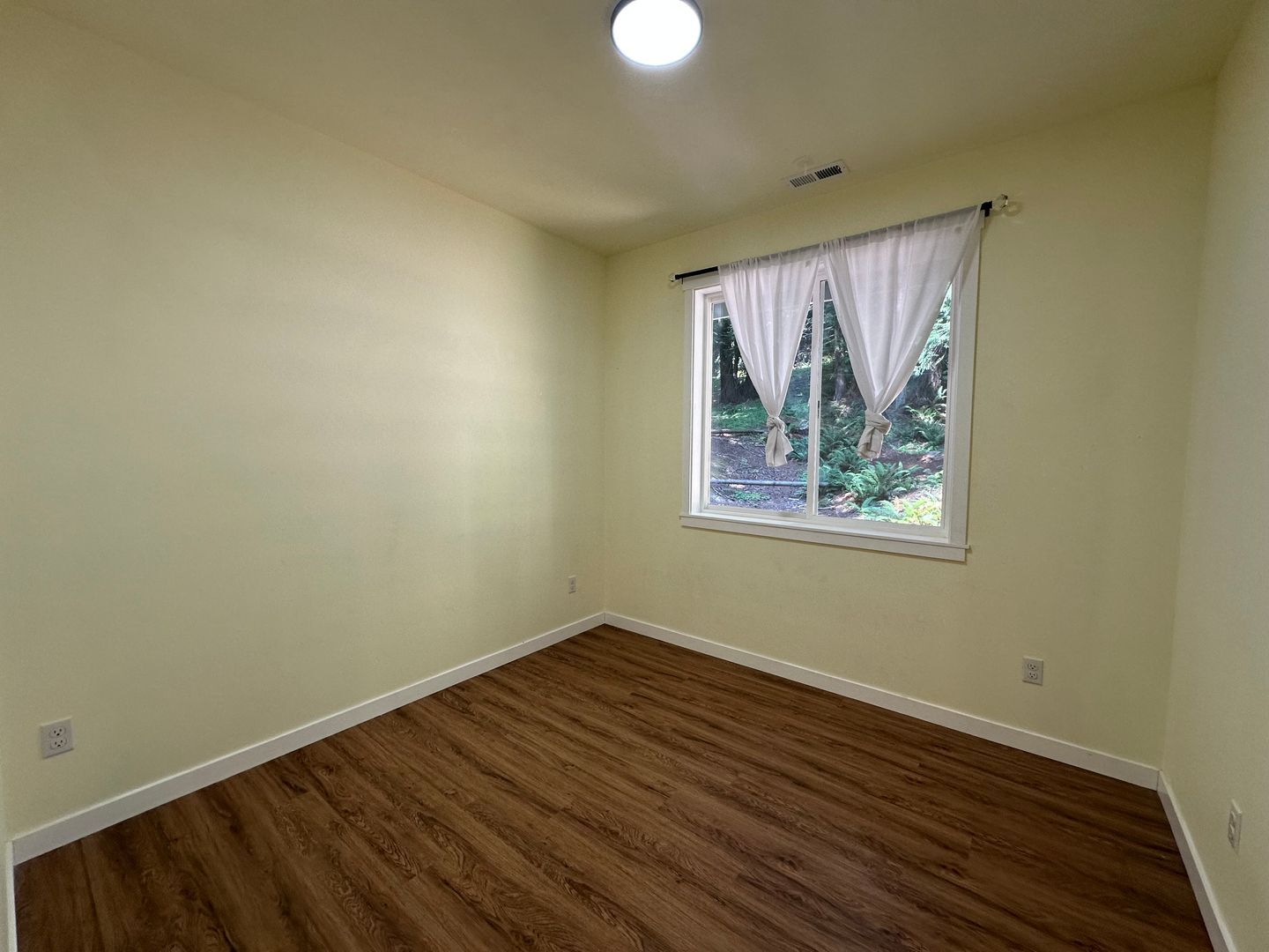 23 Spring Rd - Bellingham - Washington - 4 bed, 3 bath rental property