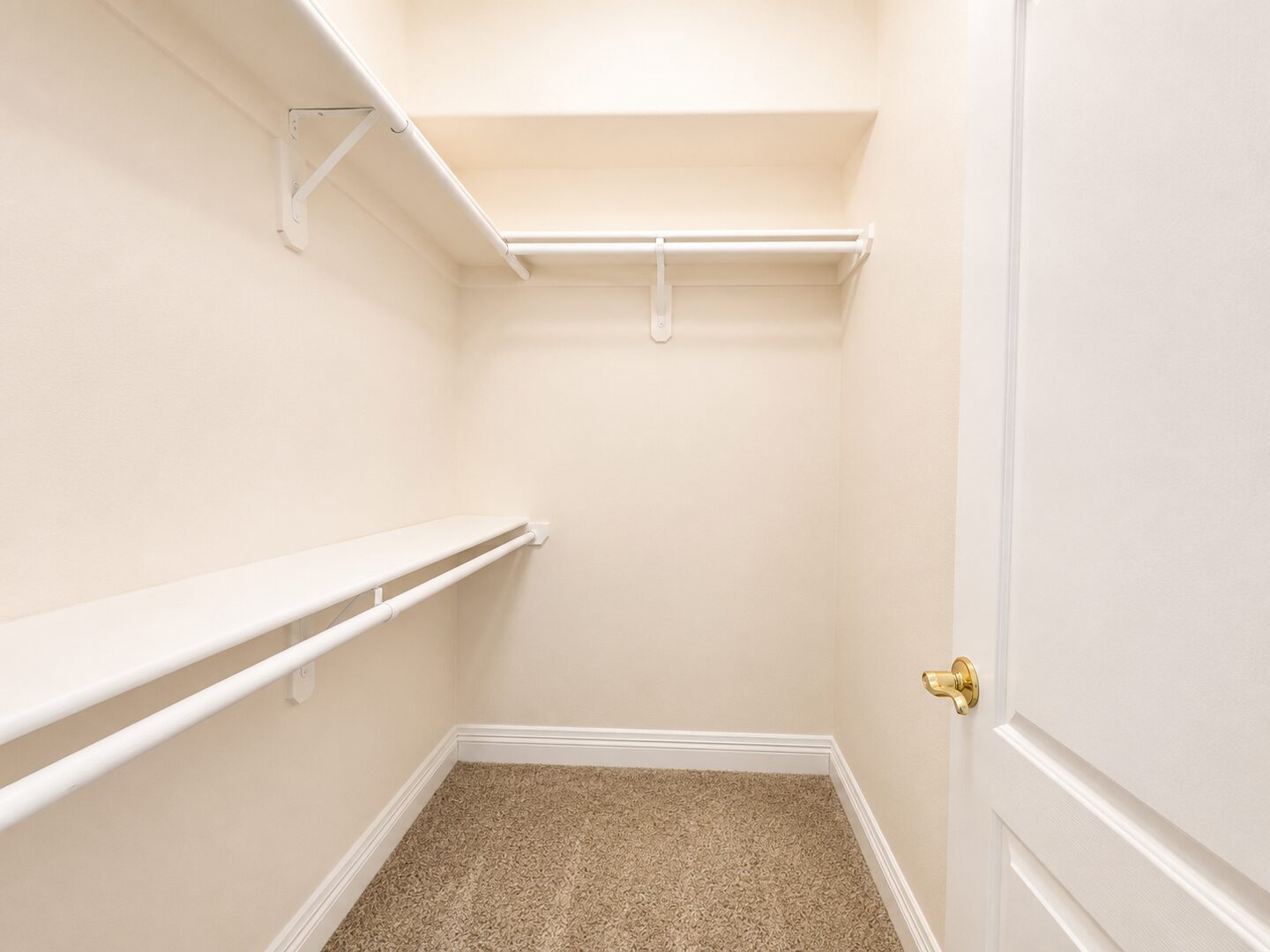23796 Via Madrid - Murrieta - California - 5 bed, 3.5 bath rental property