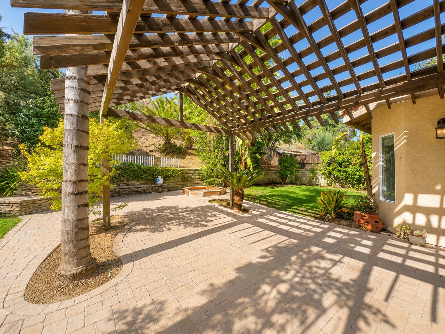 23796 Via Madrid - Murrieta - California - 5 bed, 3.5 bath rental property