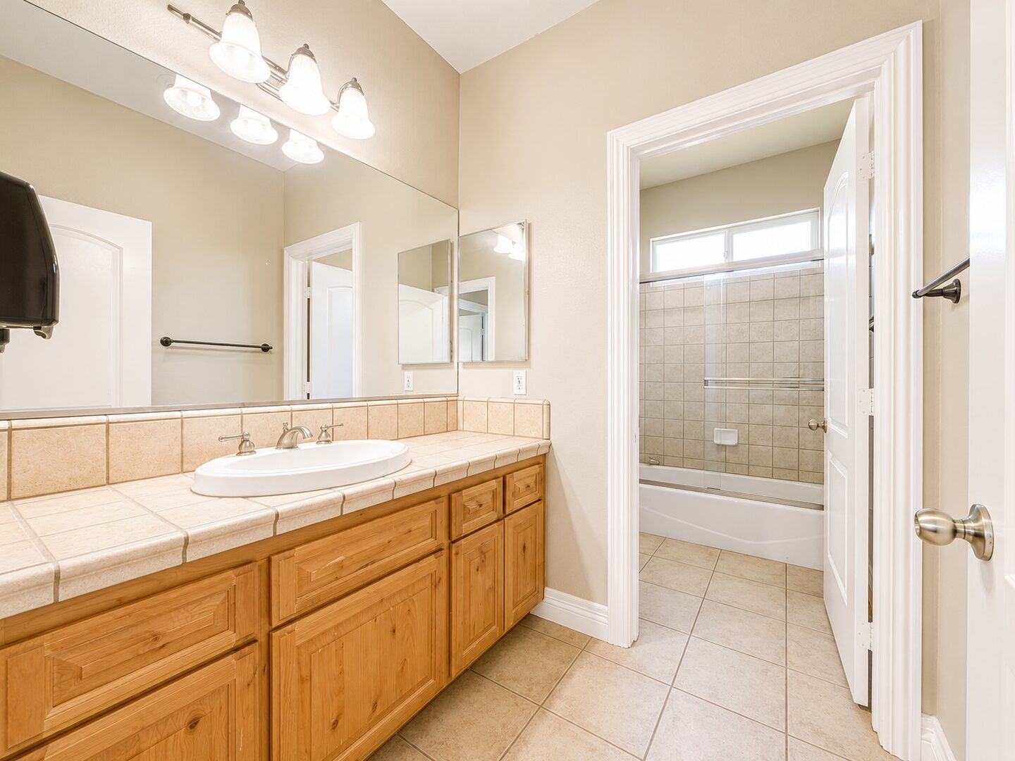23796 Via Madrid - Murrieta - California - 5 bed, 3.5 bath rental property