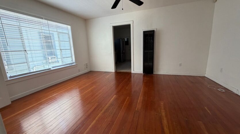 2427 J ST  - Sacramento - California - 1 bed, 1 bath rental property