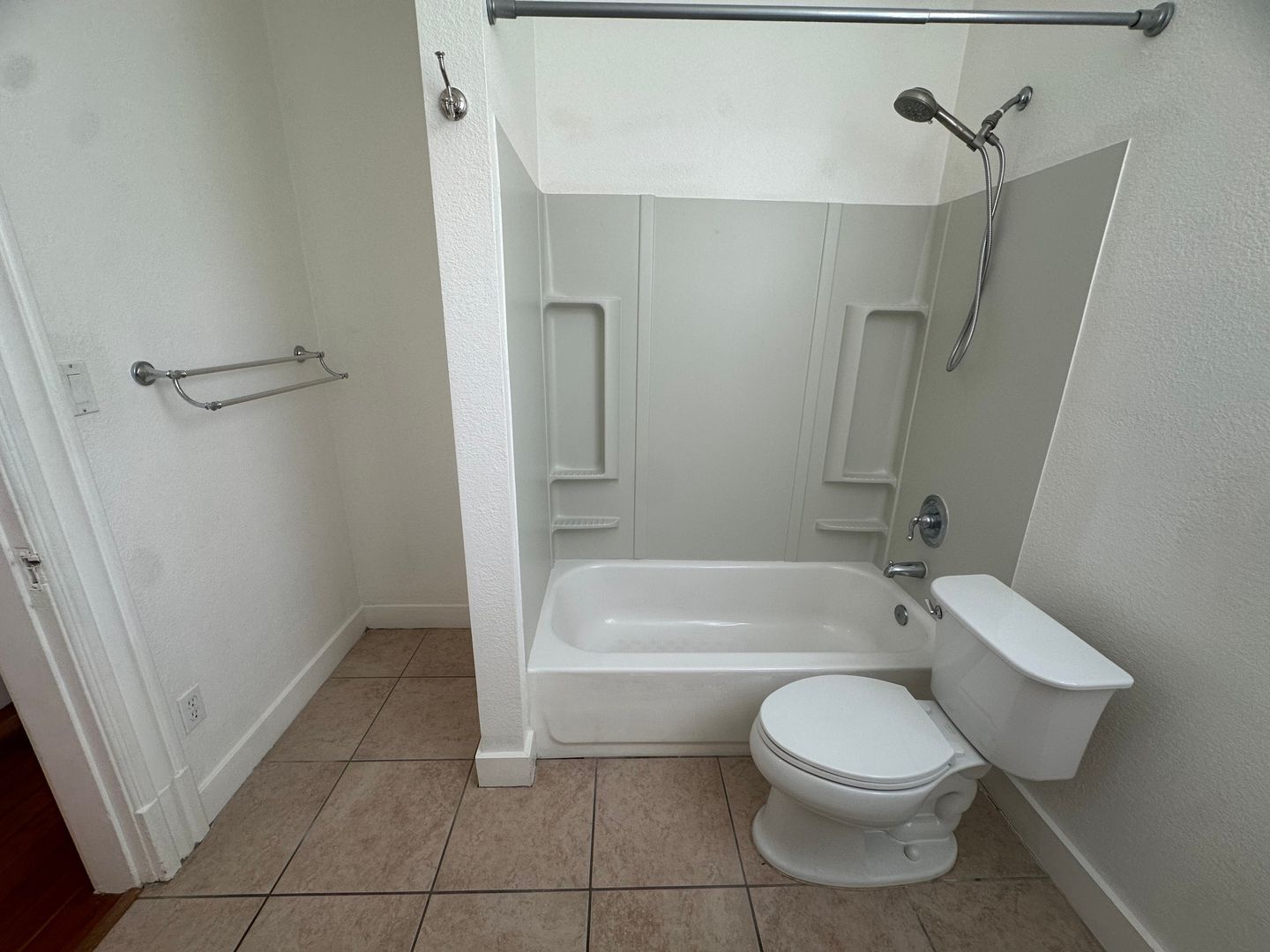 2427 J ST  - Sacramento - California - 1 bed, 1 bath rental property