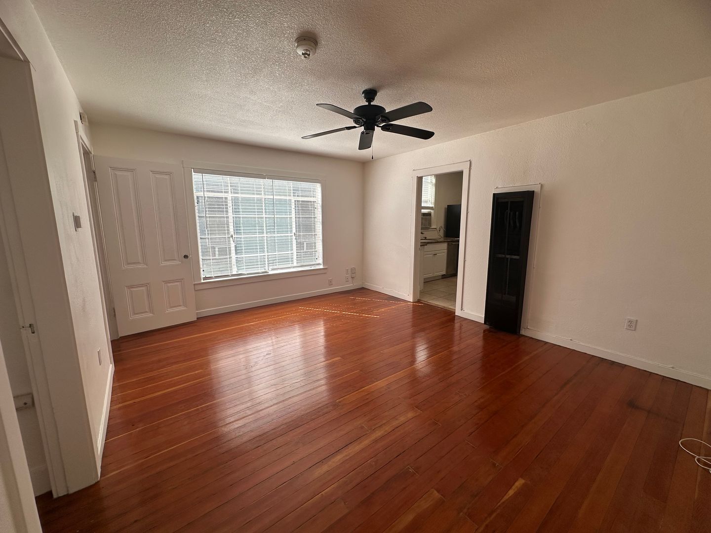 2427 J ST  - Sacramento - California - 1 bed, 1 bath rental property