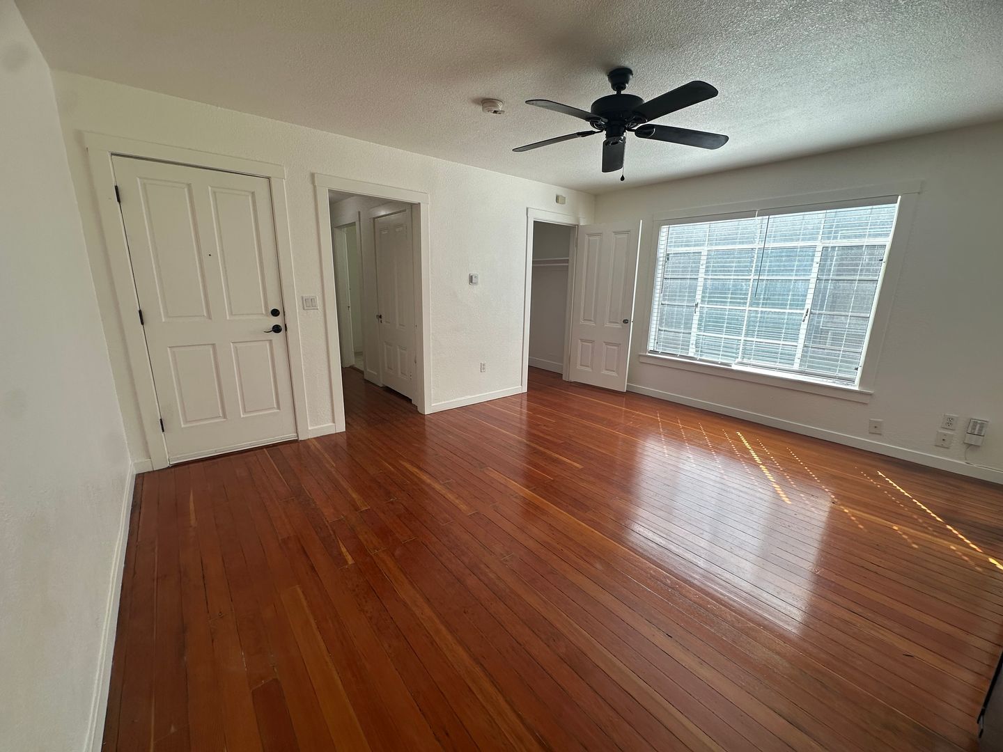 2427 J ST  - Sacramento - California - 1 bed, 1 bath rental property
