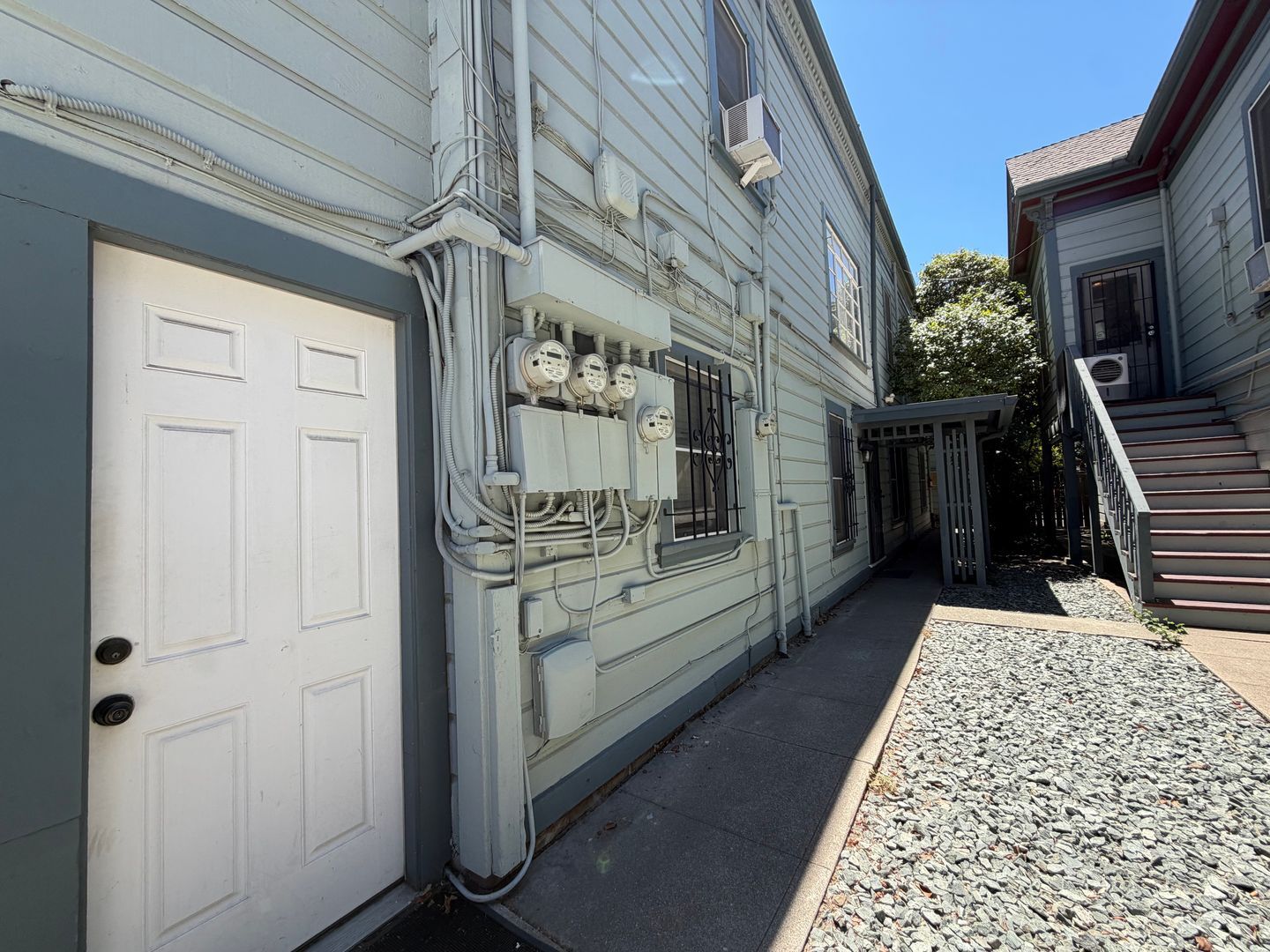 2427 J ST  - Sacramento - California - 1 bed, 1 bath rental property