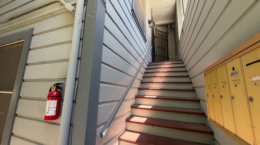 2427 J ST  - Sacramento - California - 1 bed, 1 bath rental property