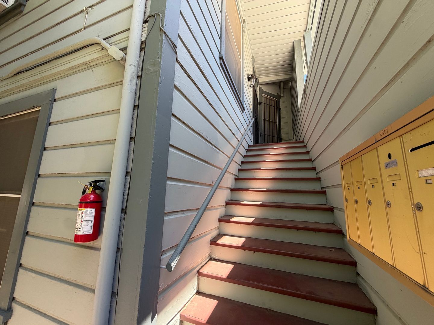2427 J ST  - Sacramento - California - 1 bed, 1 bath rental property