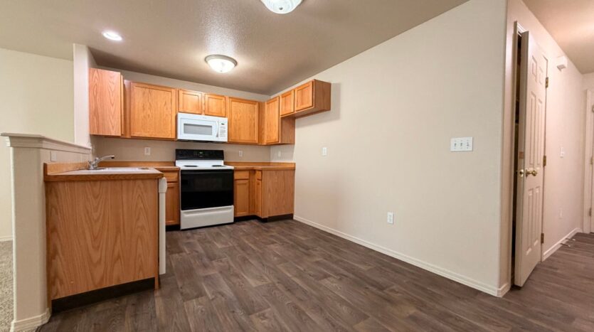 2561 NW Cedar Ave - 1 - Redmond - Oregon - 2 bed, 2.5 bath rental property