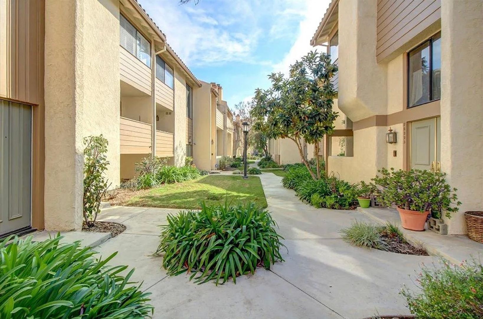 26311 W Plata Ln - Calabasas - California - 3 bed, 2.5 bath rental property