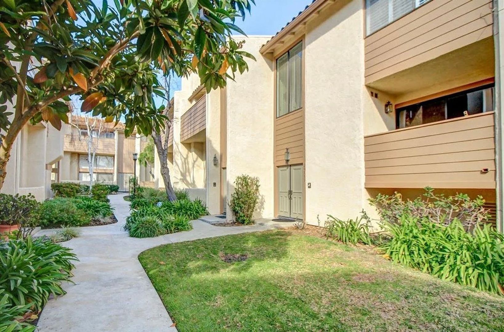 26311 W Plata Ln - Calabasas - California - 3 bed, 2.5 bath rental property