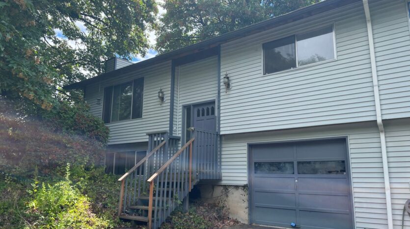 2772 SE Van Water St - Milwaukie - Oregon - 3 bed, 2 bath rental property