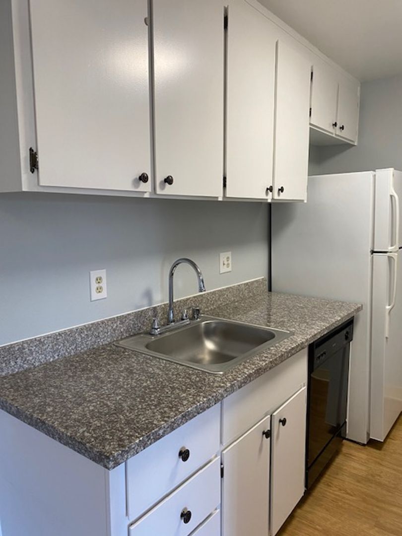 2800 Dover Ave - Fairfield - California - 1 bed, 1 bath rental property