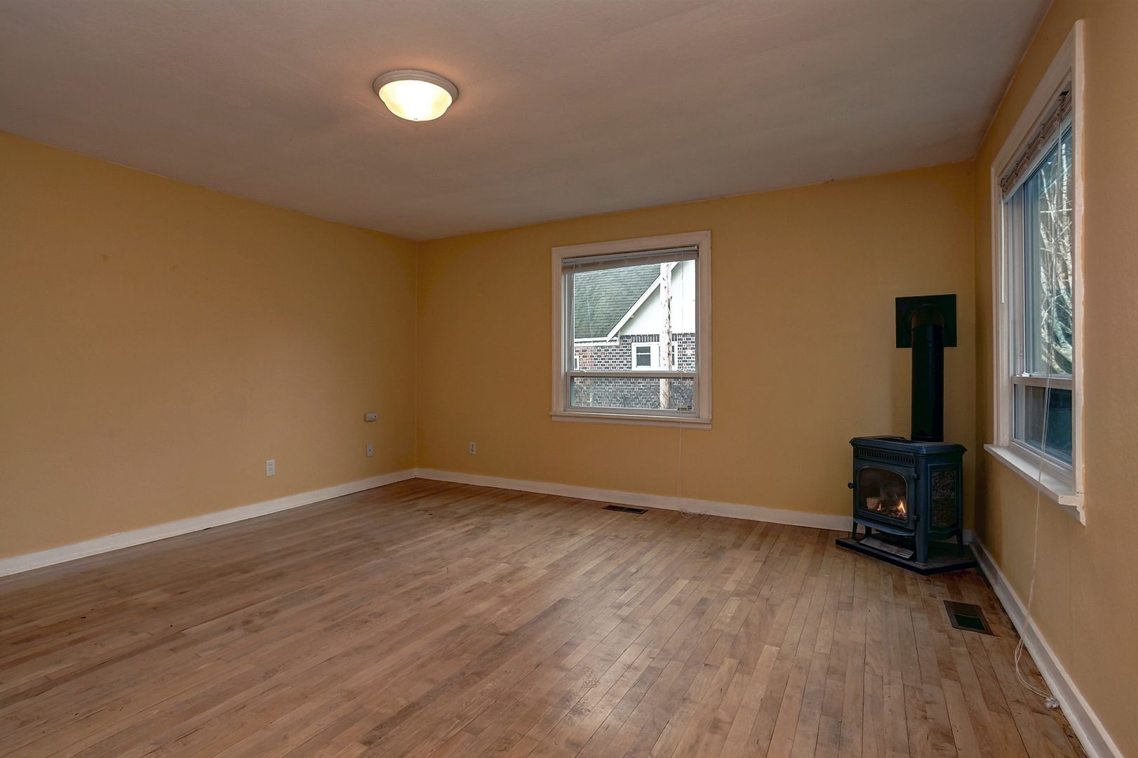 2803 Birchwood Ave. - Bellingham - Washington - 2 bed, 1 bath rental property