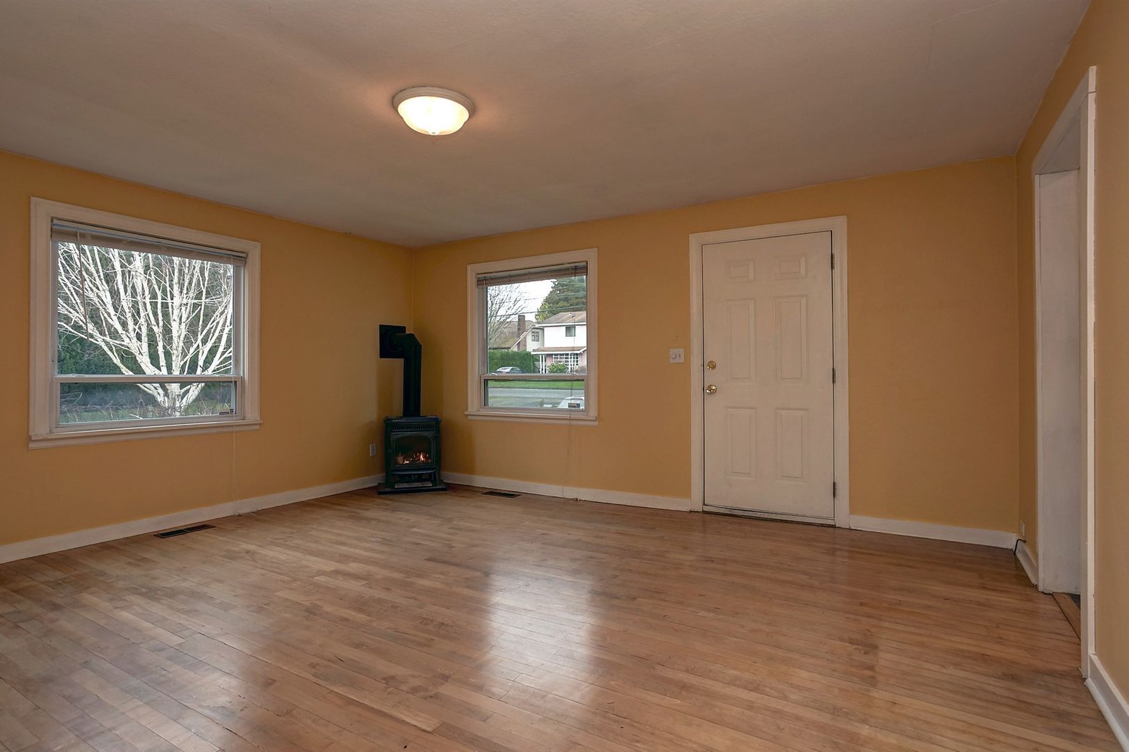 2803 Birchwood Ave. - Bellingham - Washington - 2 bed, 1 bath rental property
