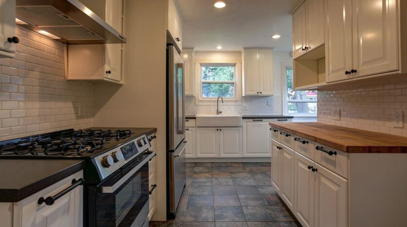 2803 Birchwood Ave. - Bellingham - Washington - 2 bed, 1 bath rental property