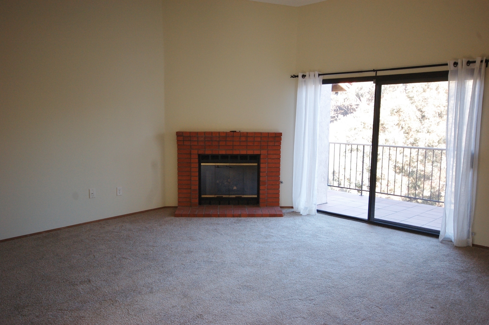 2824 Winthrop Ave. - Carlsbad - California - 2 bed, 2 bath rental property