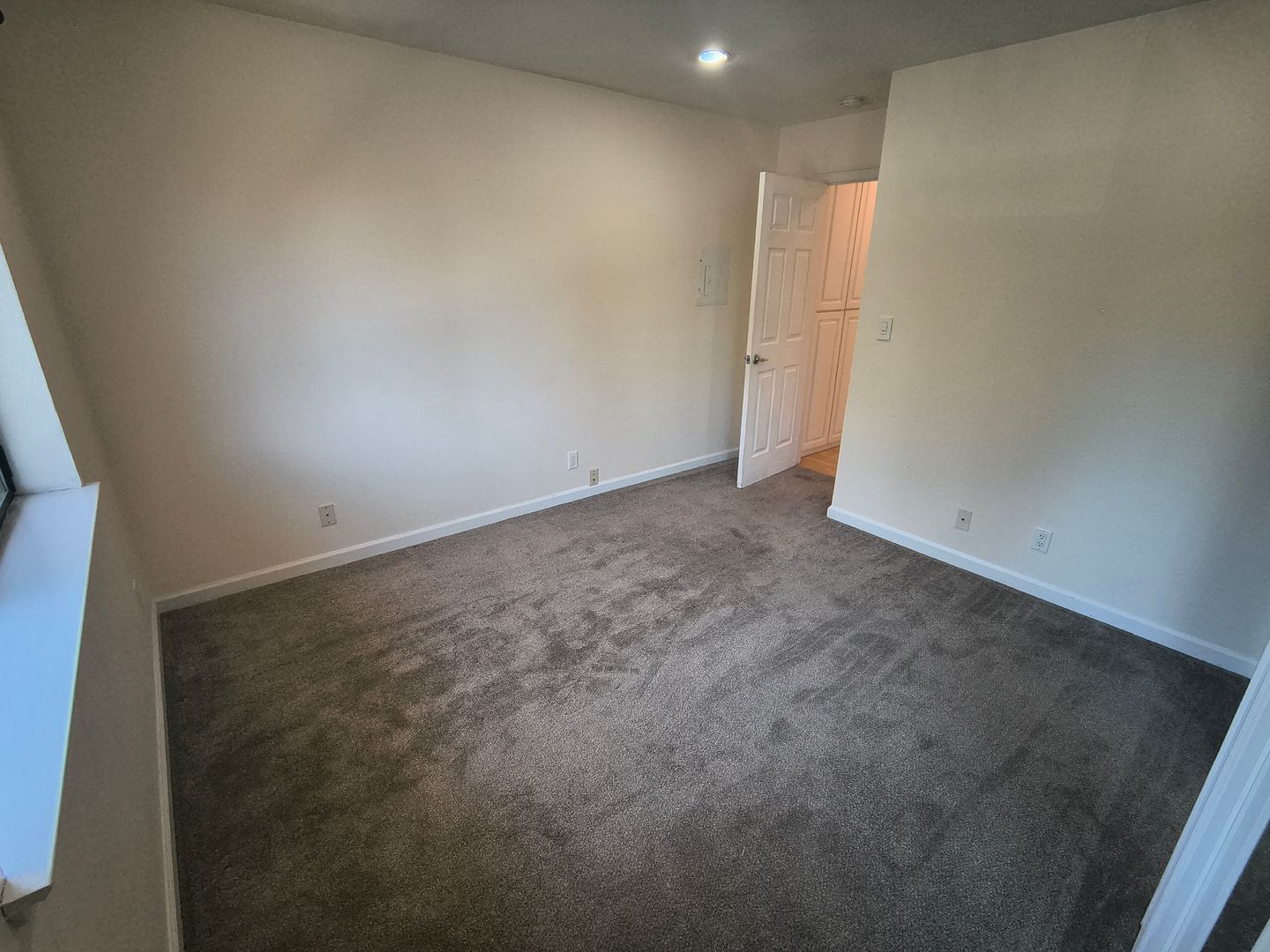 2827 Monument Blvd Apt 24 - Concord - California - 1 bed, 1 bath rental property