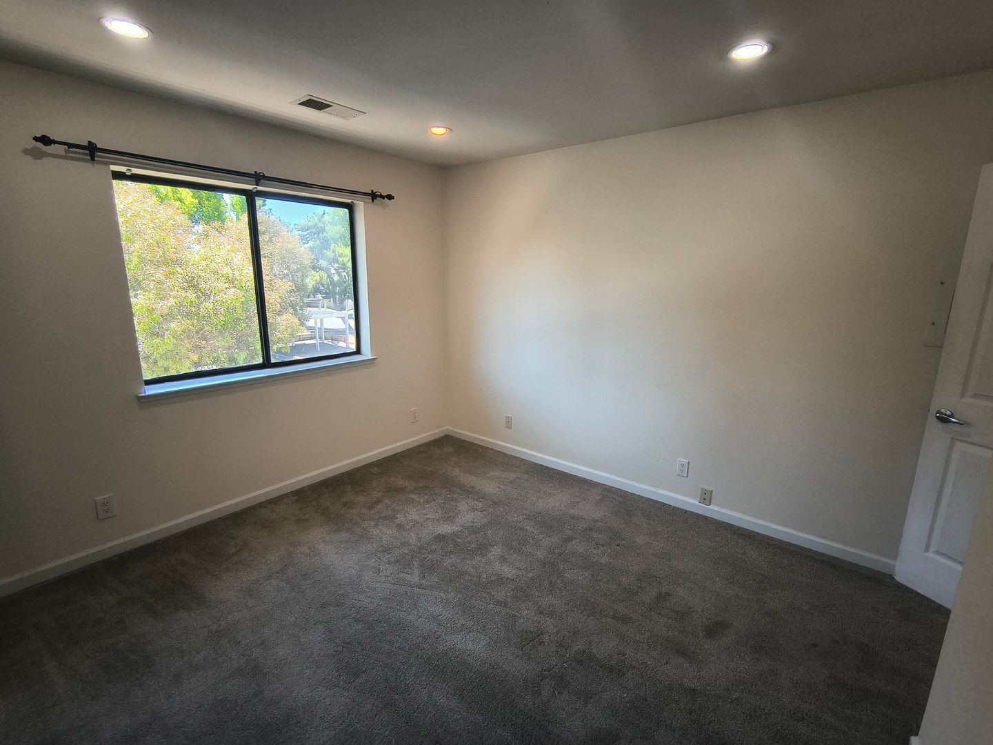 2827 Monument Blvd Apt 24 - Concord - California - 1 bed, 1 bath rental property