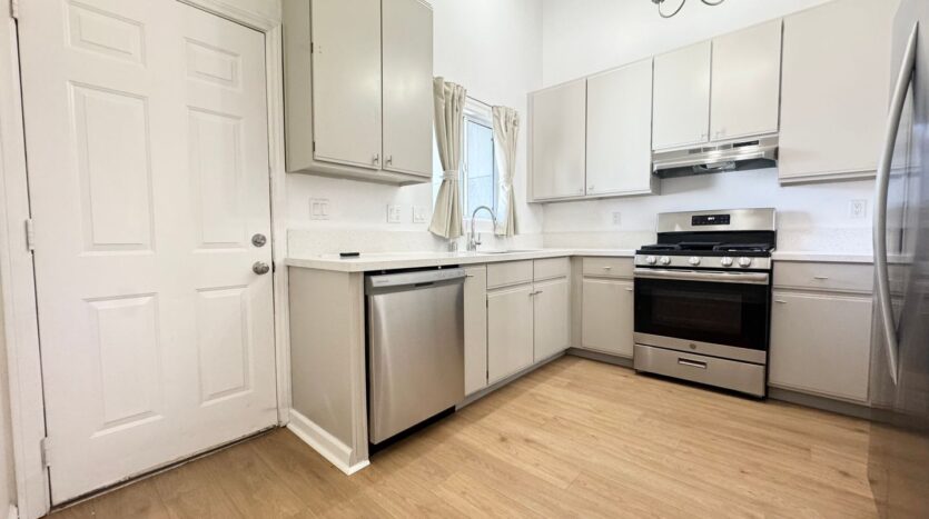 28670 Landau Blvd - Unit A - Cathedral City - California - 3 bed, 2 bath rental property