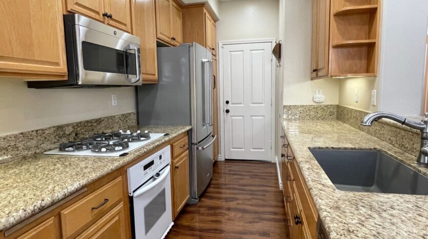 2884 Capella Way  - Thousand Oaks - California - 3 bed, 2.5 bath rental property