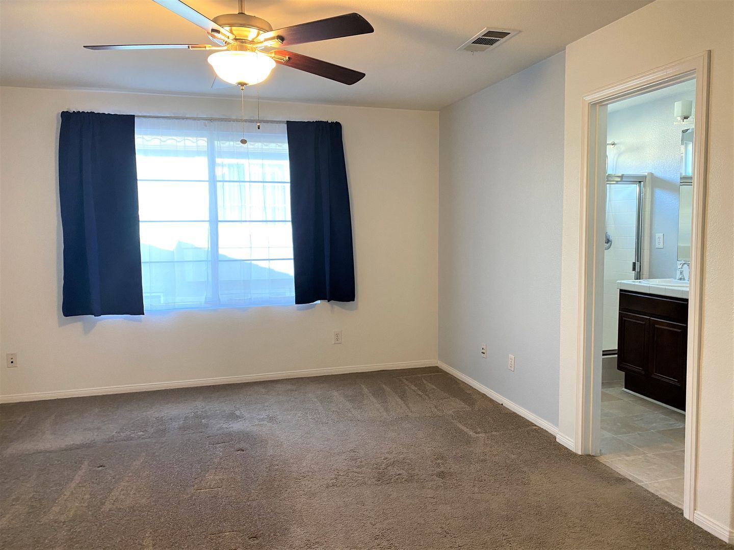 289 Tiburon Dr  #186 - Chula Vista - California - 2 bed, 2.5 bath rental property