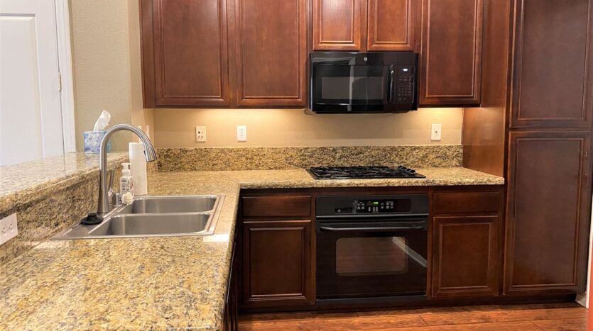 289 Tiburon Dr  #186 - Chula Vista - California - 2 bed, 2.5 bath rental property