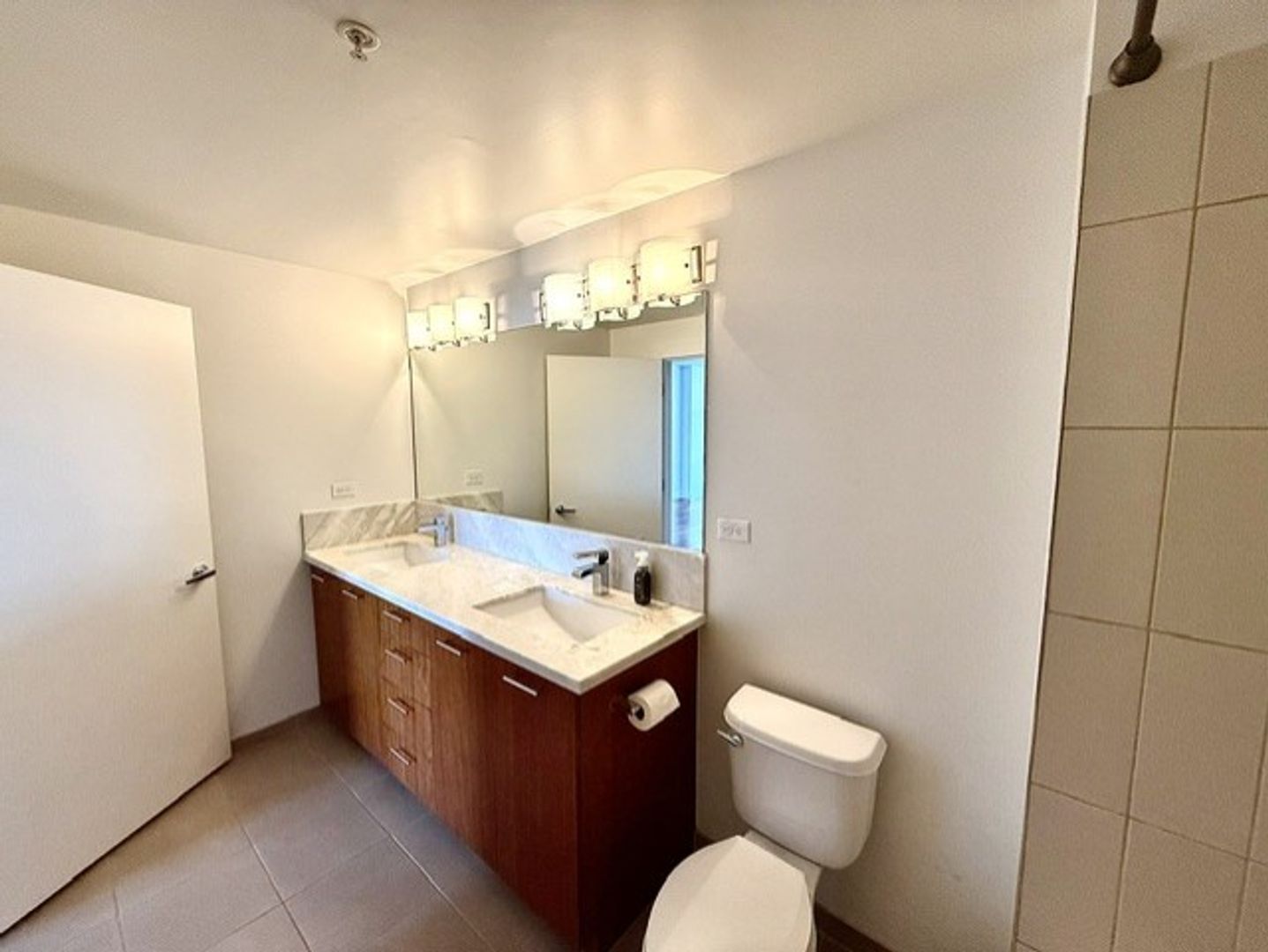 2911 2nd Avenue  Unit #907 - Seattle - Washington - 1 bed, 1 bath rental property