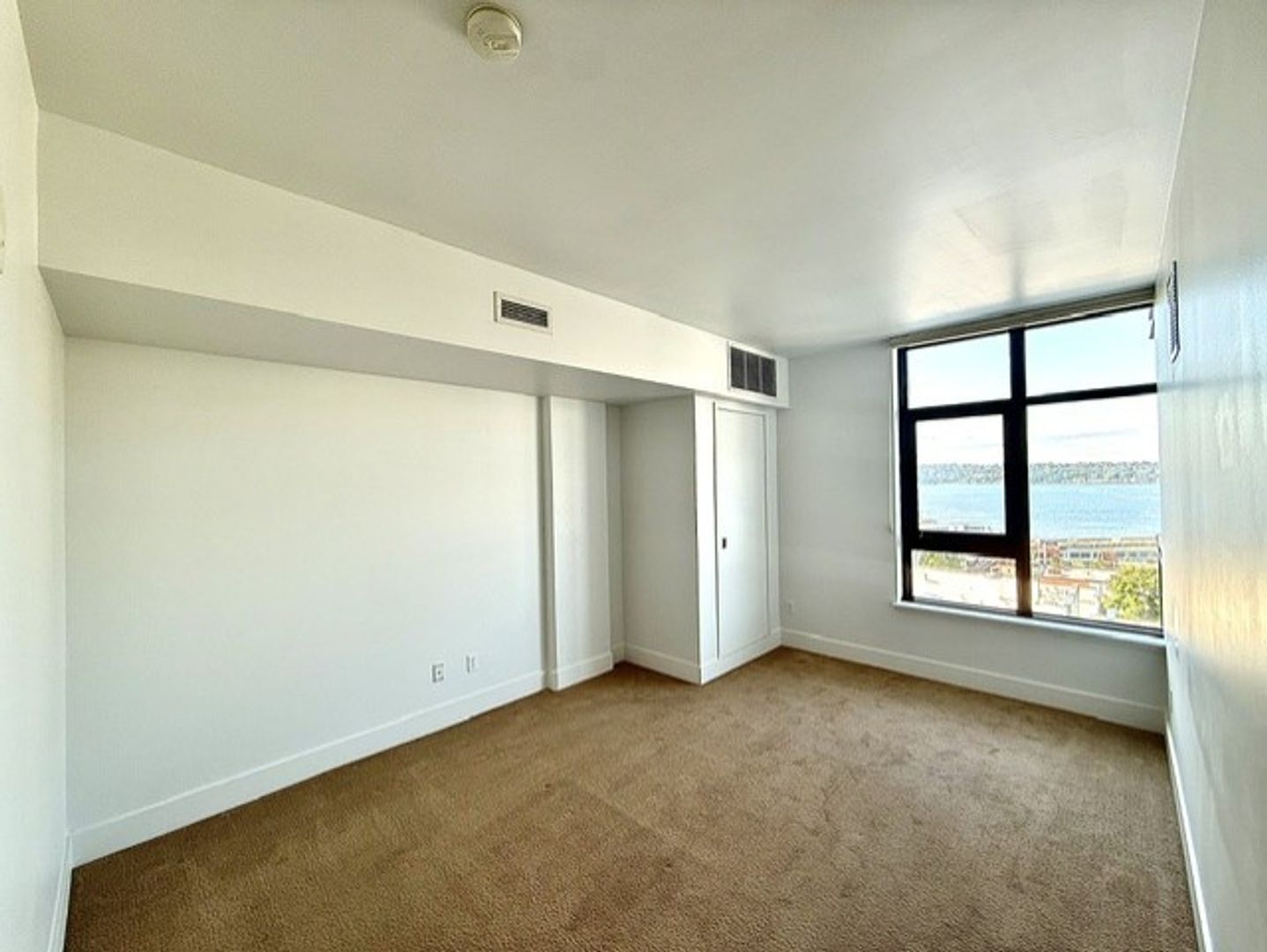 2911 2nd Avenue  Unit #907 - Seattle - Washington - 1 bed, 1 bath rental property