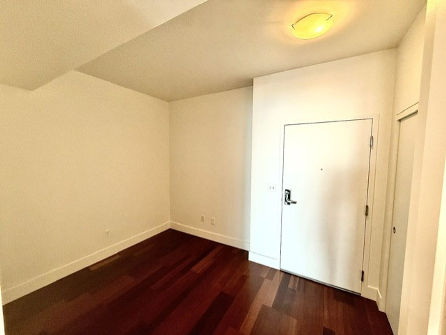 2911 2nd Avenue  Unit #907 - Seattle - Washington - 1 bed, 1 bath rental property