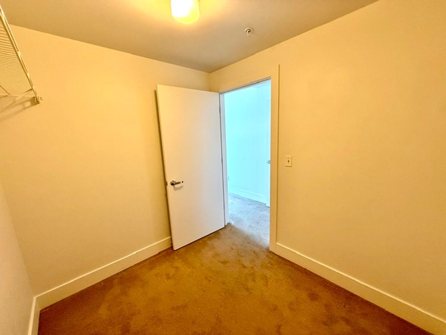 2911 2nd Avenue  Unit #907 - Seattle - Washington - 1 bed, 1 bath rental property