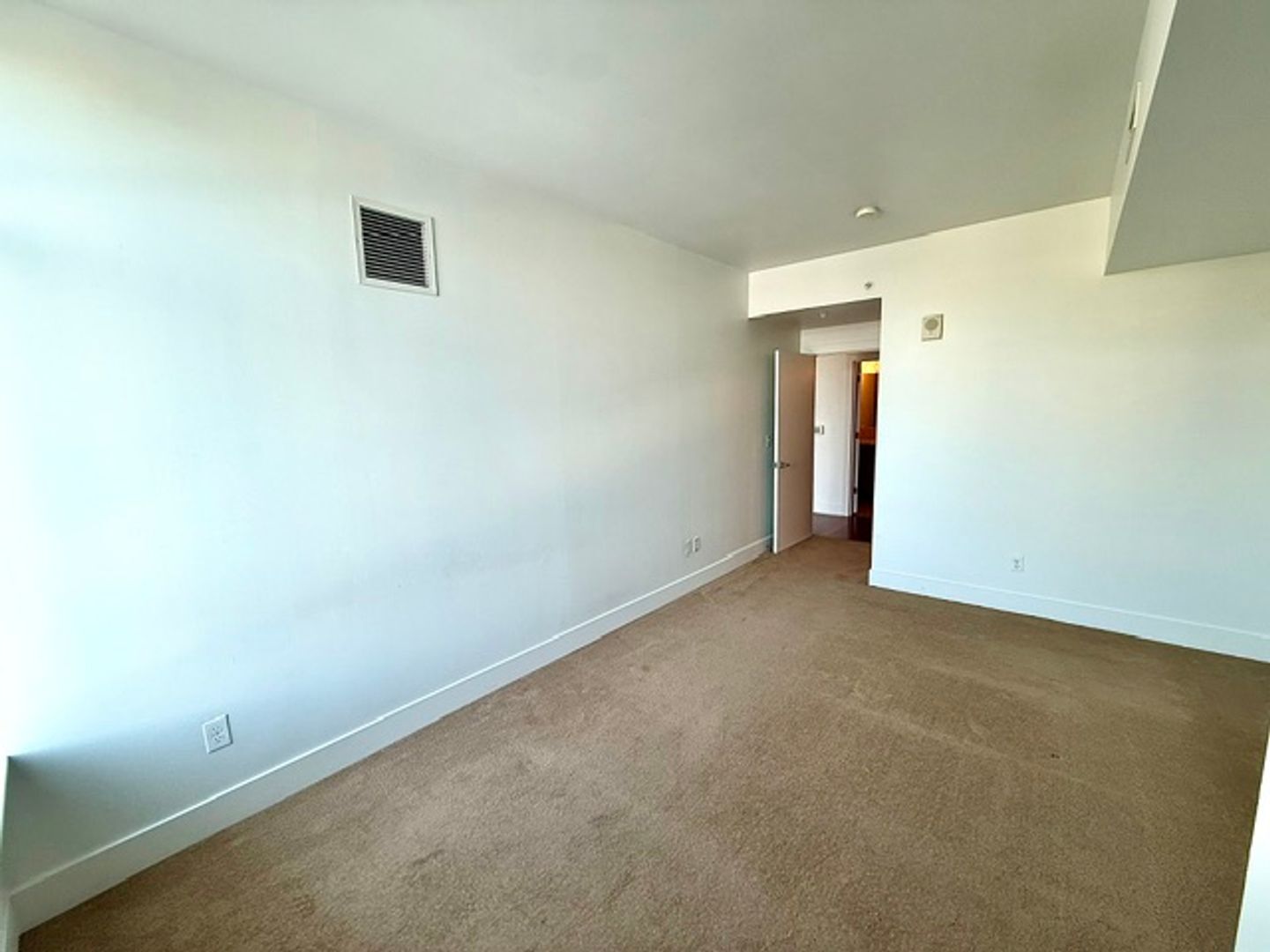 2911 2nd Avenue  Unit #907 - Seattle - Washington - 1 bed, 1 bath rental property