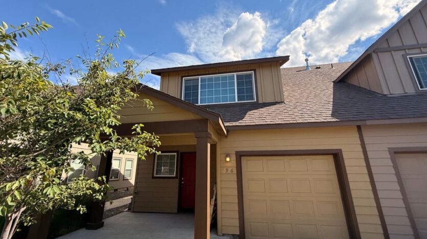2976 SW Indian Circle - Redmond - Oregon - 3 bed, 2.5 bath rental property