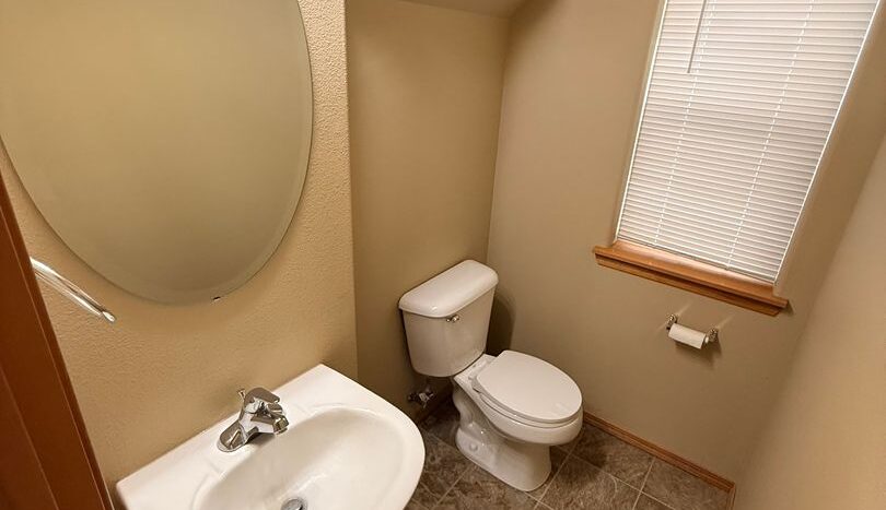 2976 SW Indian Circle - Redmond - Oregon - 3 bed, 2.5 bath rental property