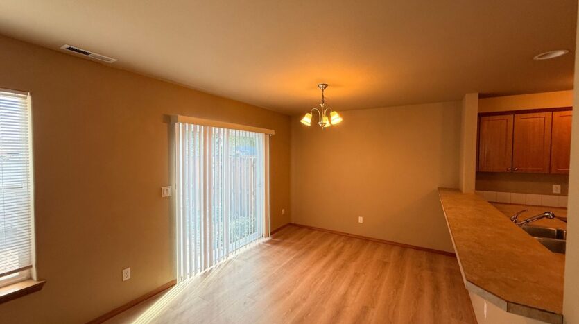 2976 SW Indian Circle - Redmond - Oregon - 3 bed, 2.5 bath rental property
