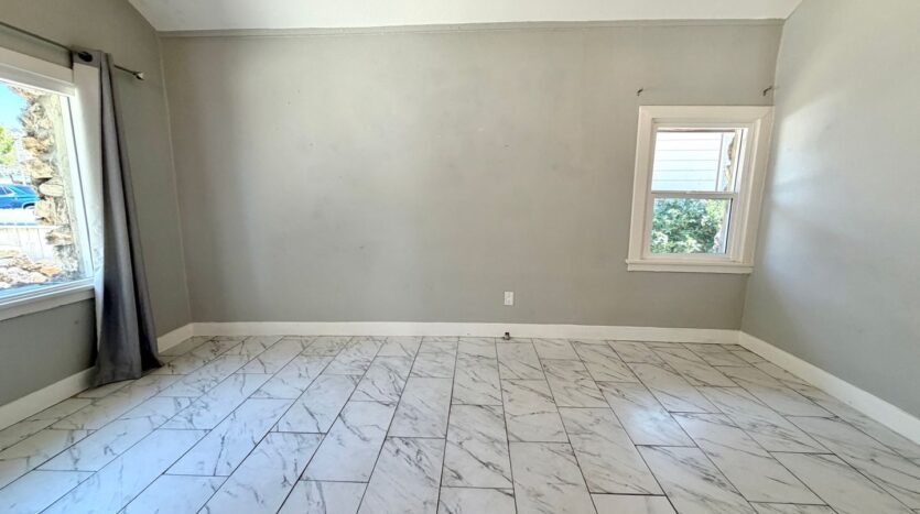 3056 Crescent Way  - Thousand Oaks - California - 2 bed, 1 bath rental property