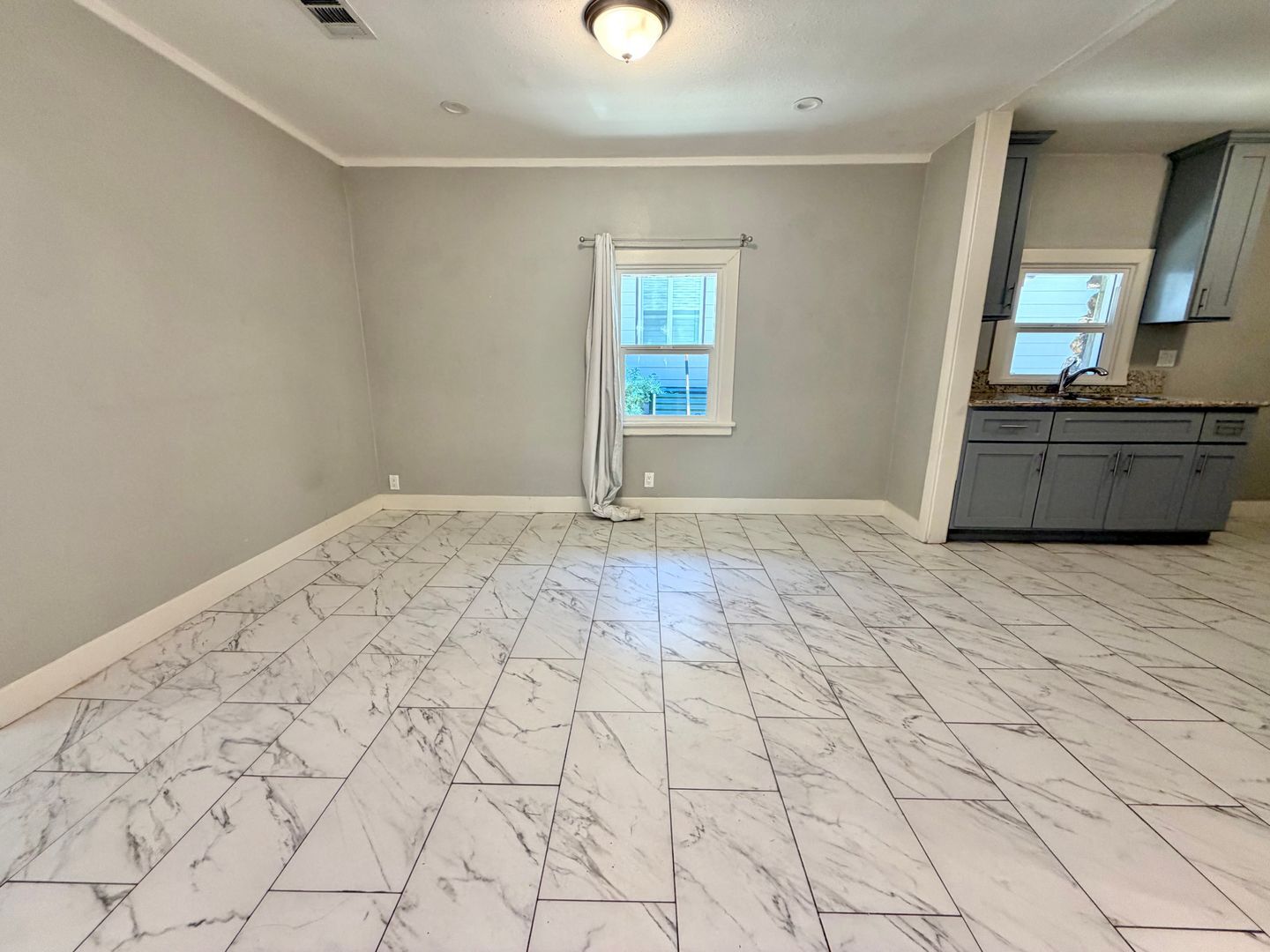 3056 Crescent Way  - Thousand Oaks - California - 2 bed, 1 bath rental property