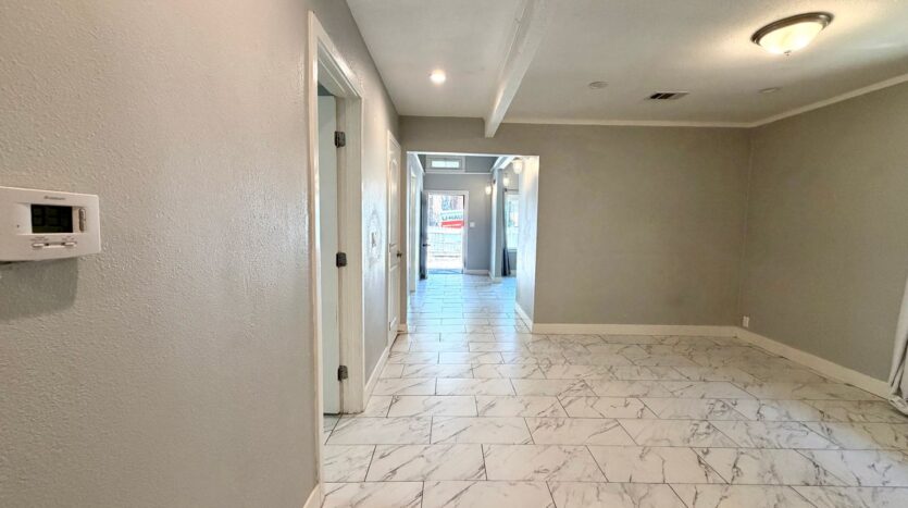 3056 Crescent Way  - Thousand Oaks - California - 2 bed, 1 bath rental property