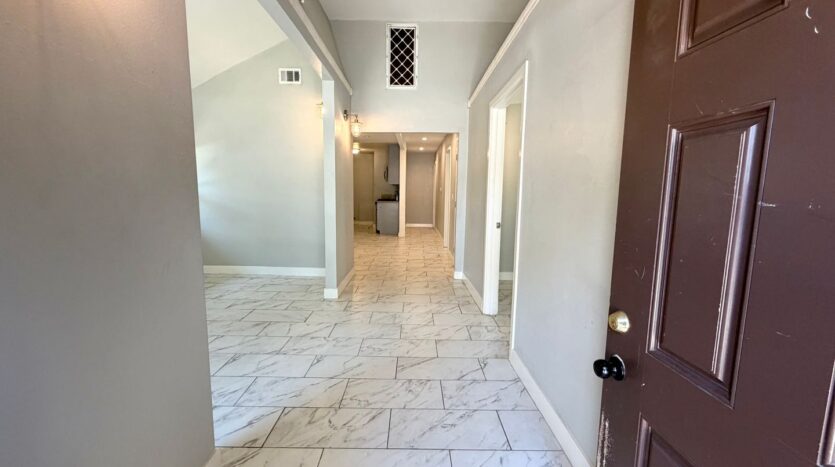 3056 Crescent Way  - Thousand Oaks - California - 2 bed, 1 bath rental property