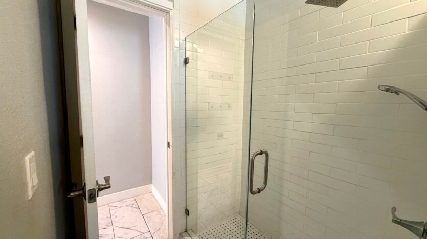 3056 Crescent Way  - Thousand Oaks - California - 2 bed, 1 bath rental property