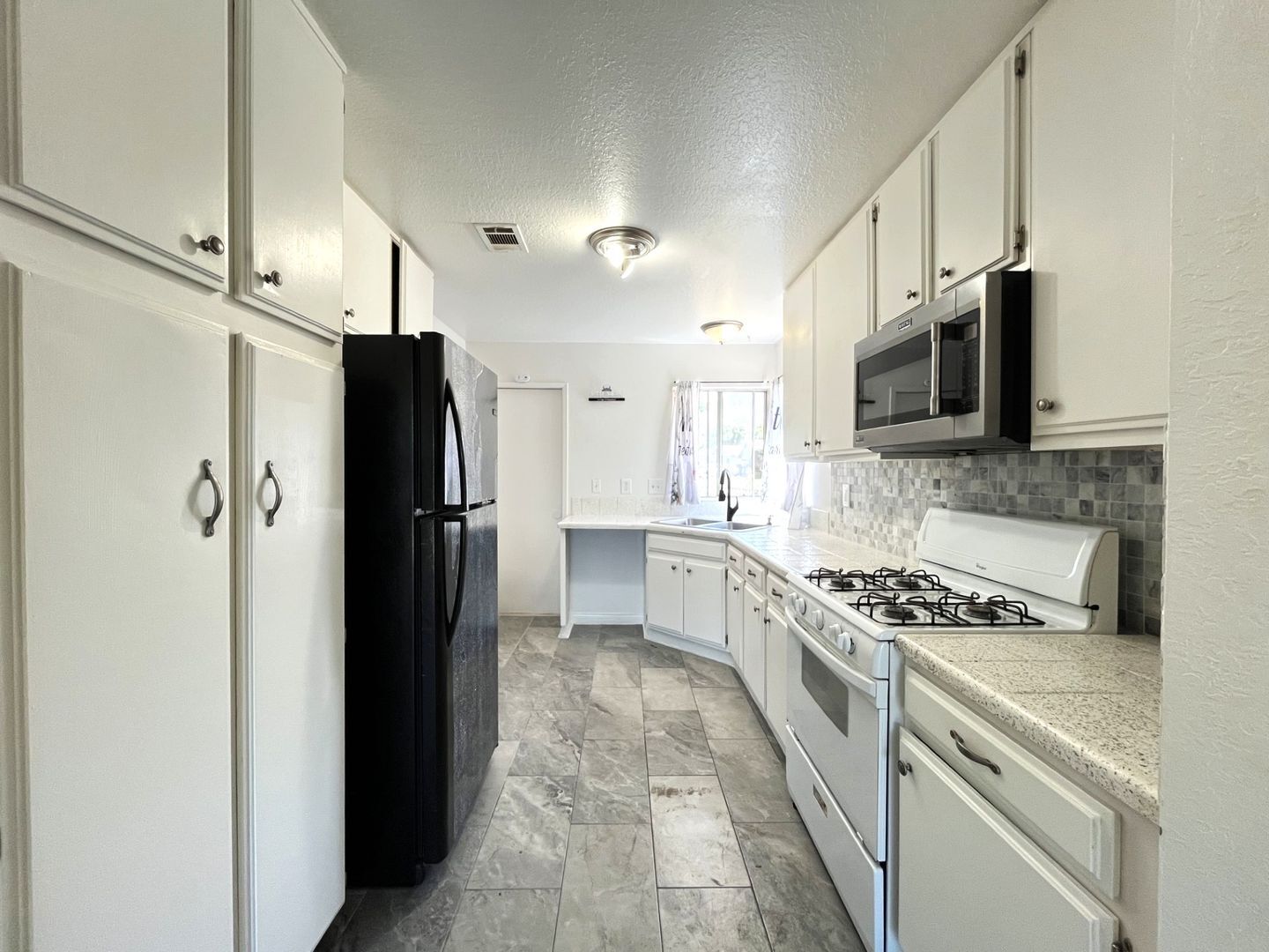3177 17th St. - Highland - California - 4 bed, 2 bath rental property