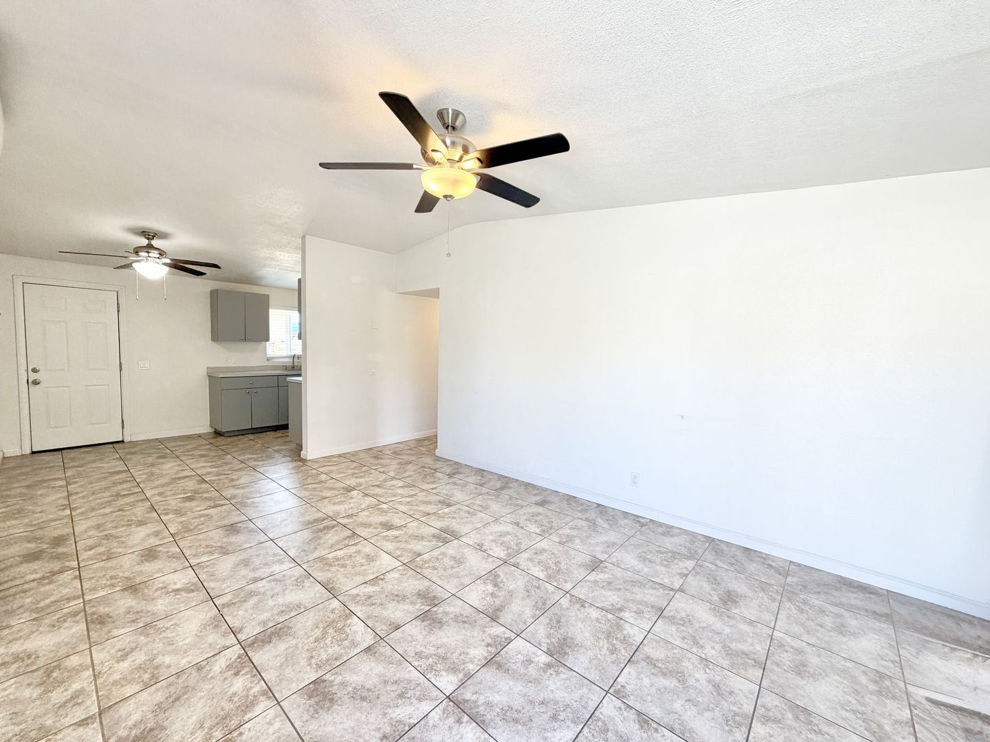 31890 Avenida La Paloma - Unit A - Cathedral City - California - 1 bed, 1 bath rental property