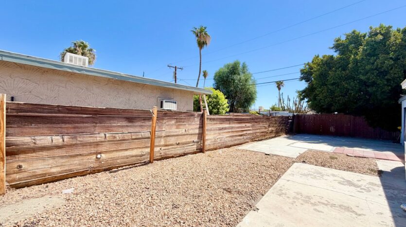 31890 Avenida La Paloma - Unit A - Cathedral City - California - 1 bed, 1 bath rental property