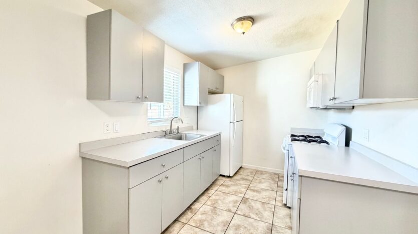 31890 Avenida La Paloma - Unit A - Cathedral City - California - 1 bed, 1 bath rental property