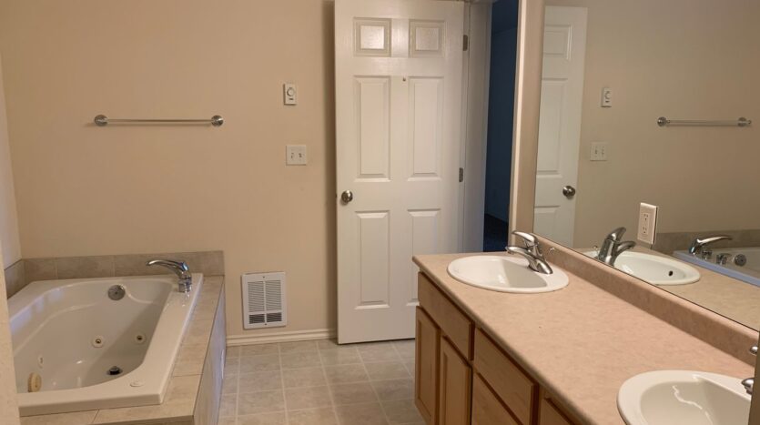 322 E Bellis Fair Pkwy #101 - Bellingham - Washington - 2 bed, 2 bath rental property