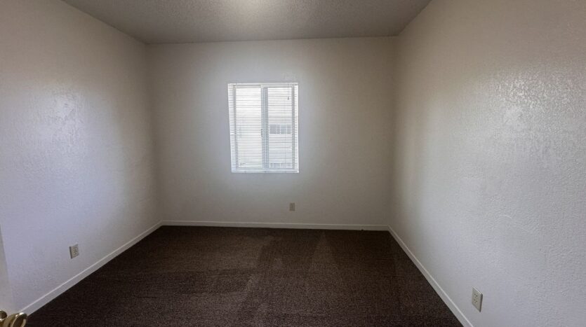 325 Alexander Avenue - #7 - Susanville - California - 2 bed, 1 bath rental property